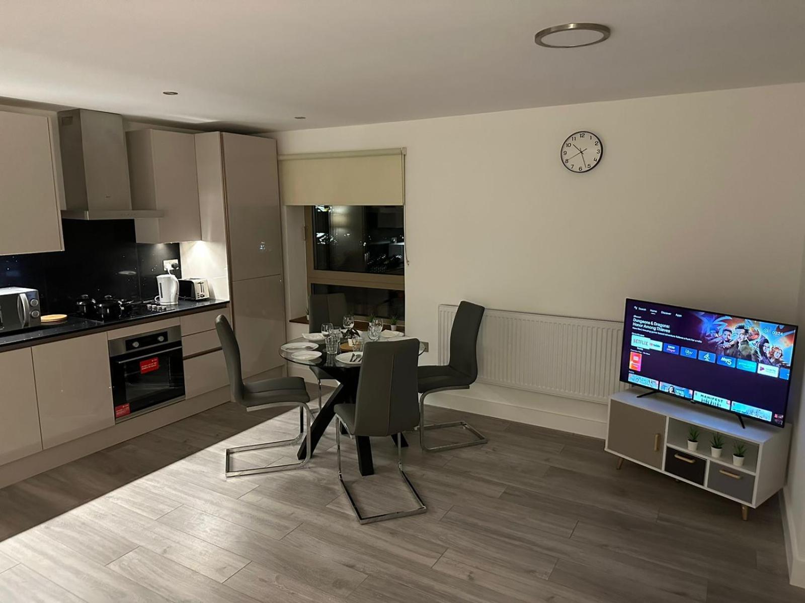 Kensington House By Solitaire Suites Slough Exteriör bild